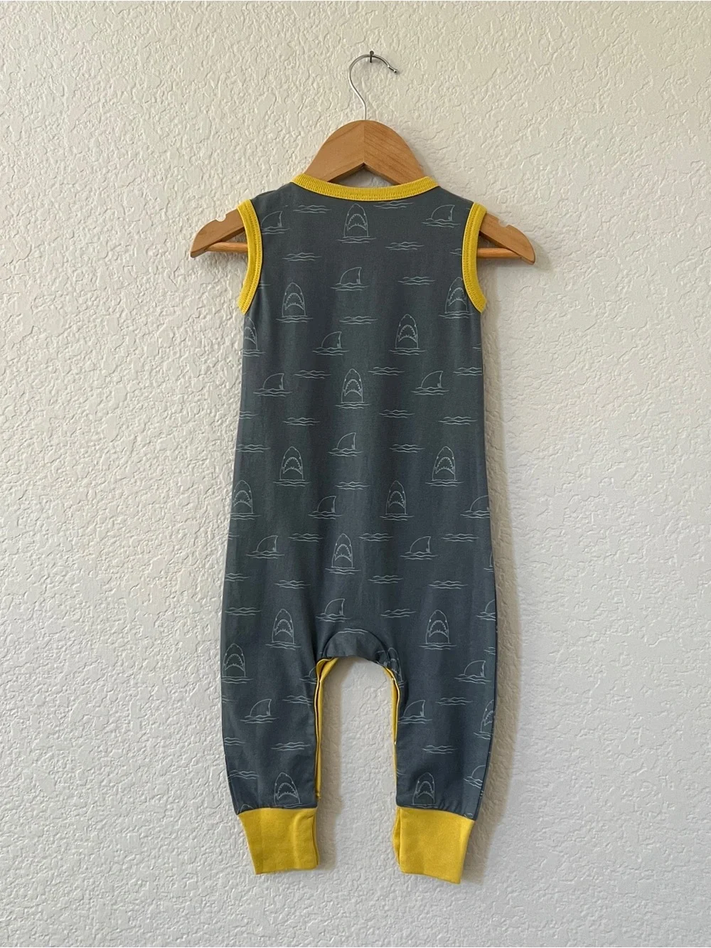 Cat & Dogma Shark Print Jumper Romper 6-12M Organic Cotton Gray Knee Patch